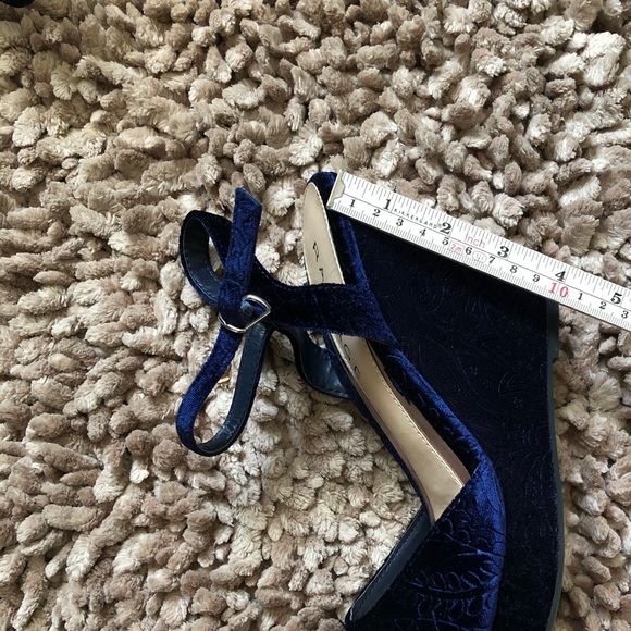 Blue velvet Rampage Crissy women’s dress wedges - Picture 5 of 8